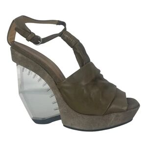 Stylish Brown Wedge Sandals